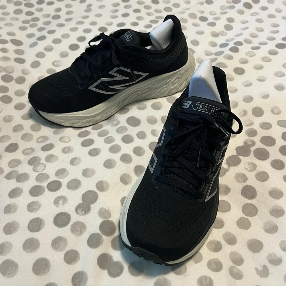 New Balance Women’s Fresh Foam X 880v14 Black with Sea Salt and Silver Metallic